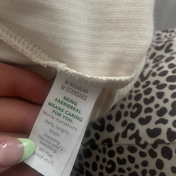 Aerie Groove-On Ribbed Velour Flare Pants - Picture 9 of 9